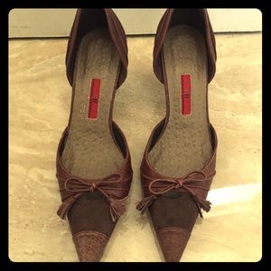 Carolina Herrera leather heels